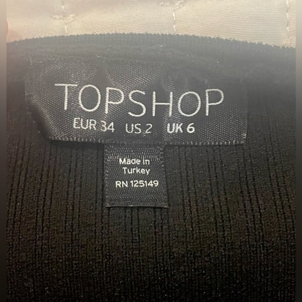 Topshop Ribbed Fitted‎ Tank- Size 2 - Picture 4 of 5